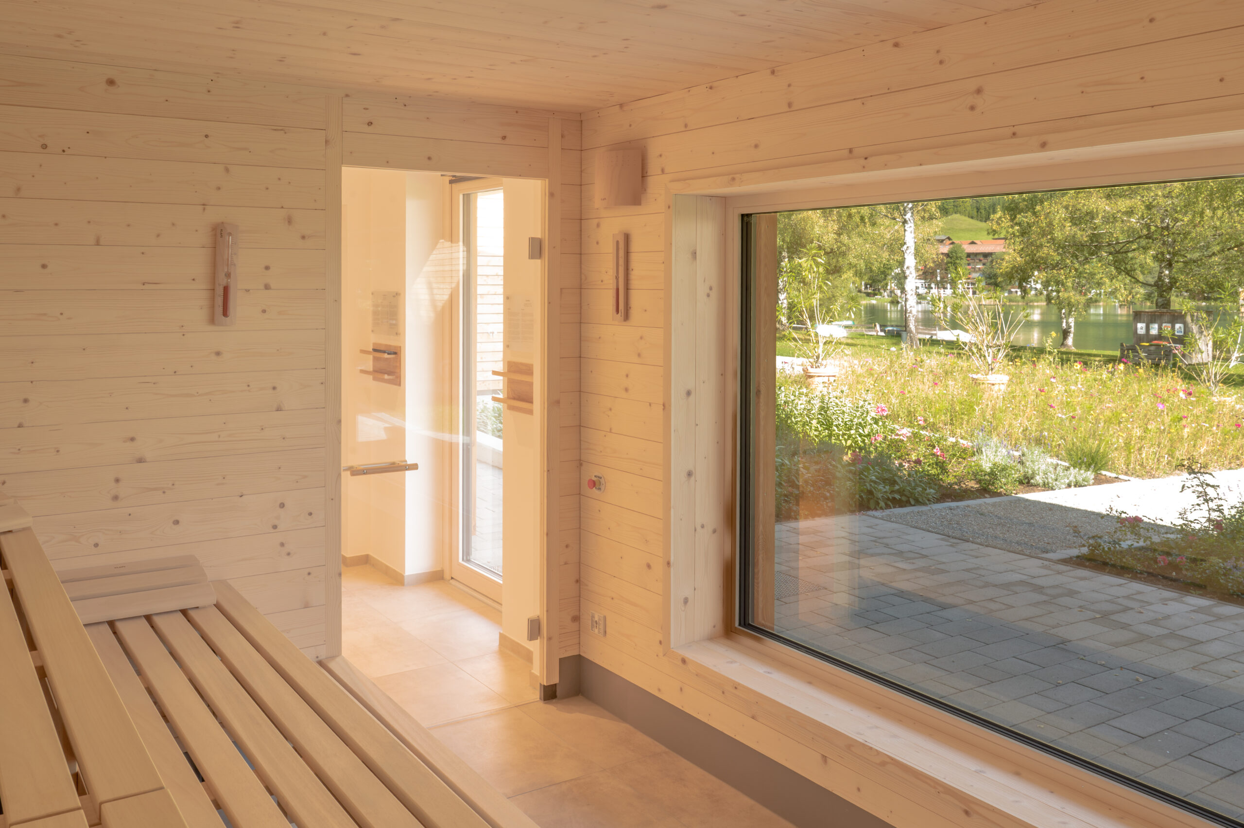 Sauna mit Seeblick